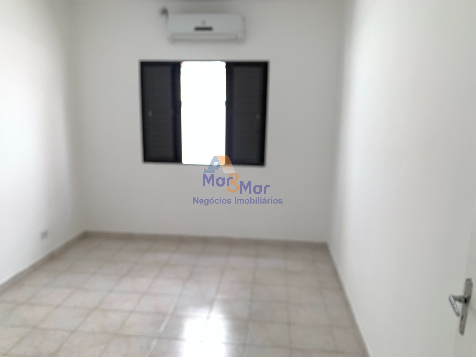 Casa em alvenaria GUARUJÁ - SP