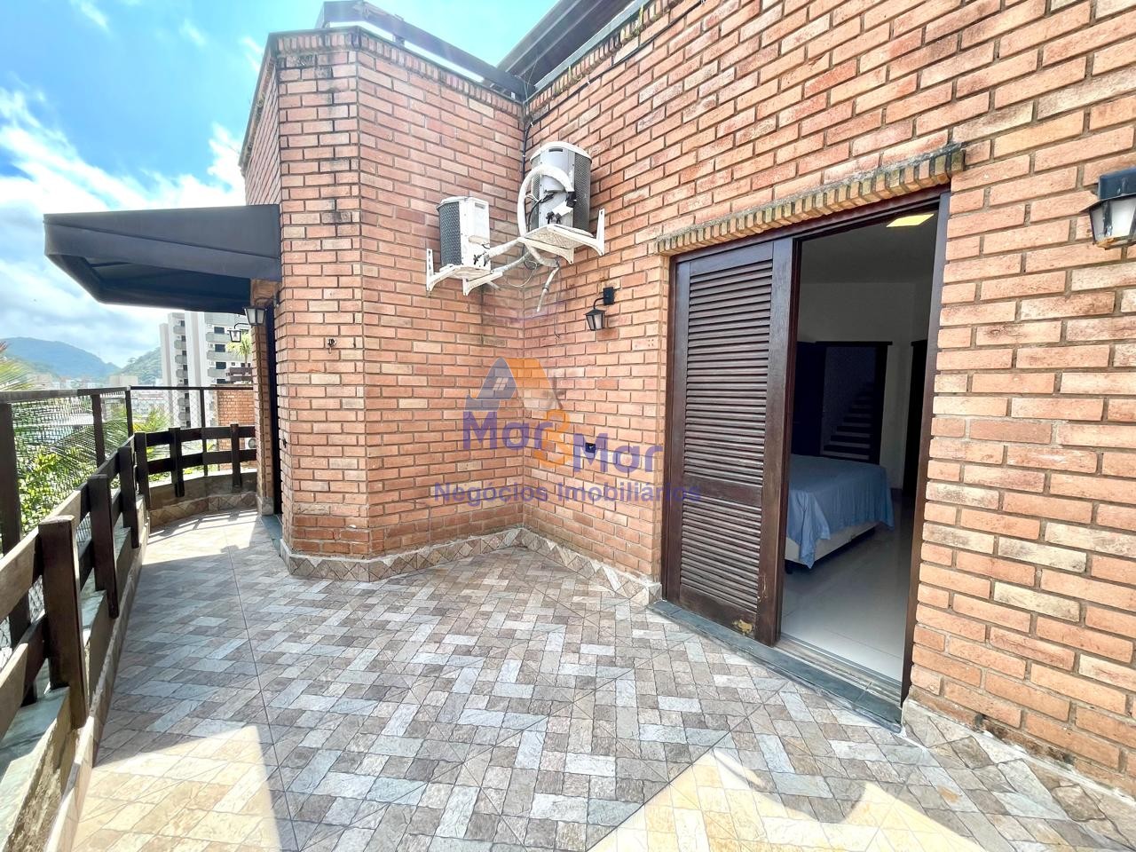 Casa em alvenaria GUARUJÁ - SP