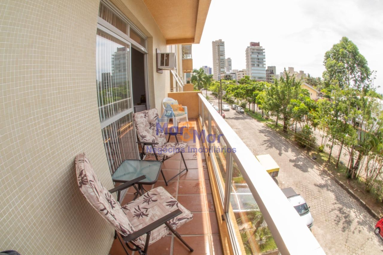 Apartamento na Praia da Enseada, Guarujá - SP