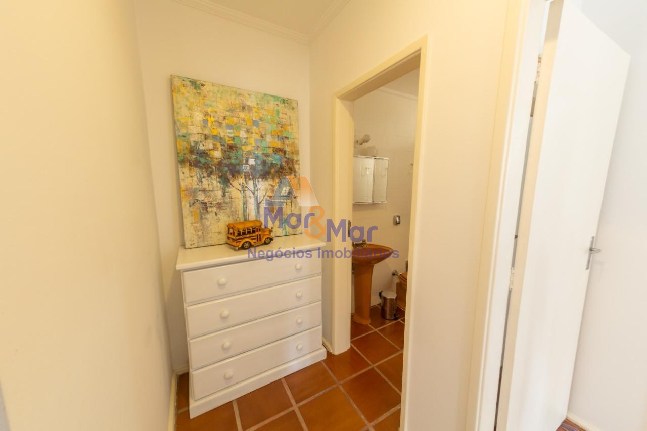 Apartamento na Praia da Enseada, Guarujá - SP