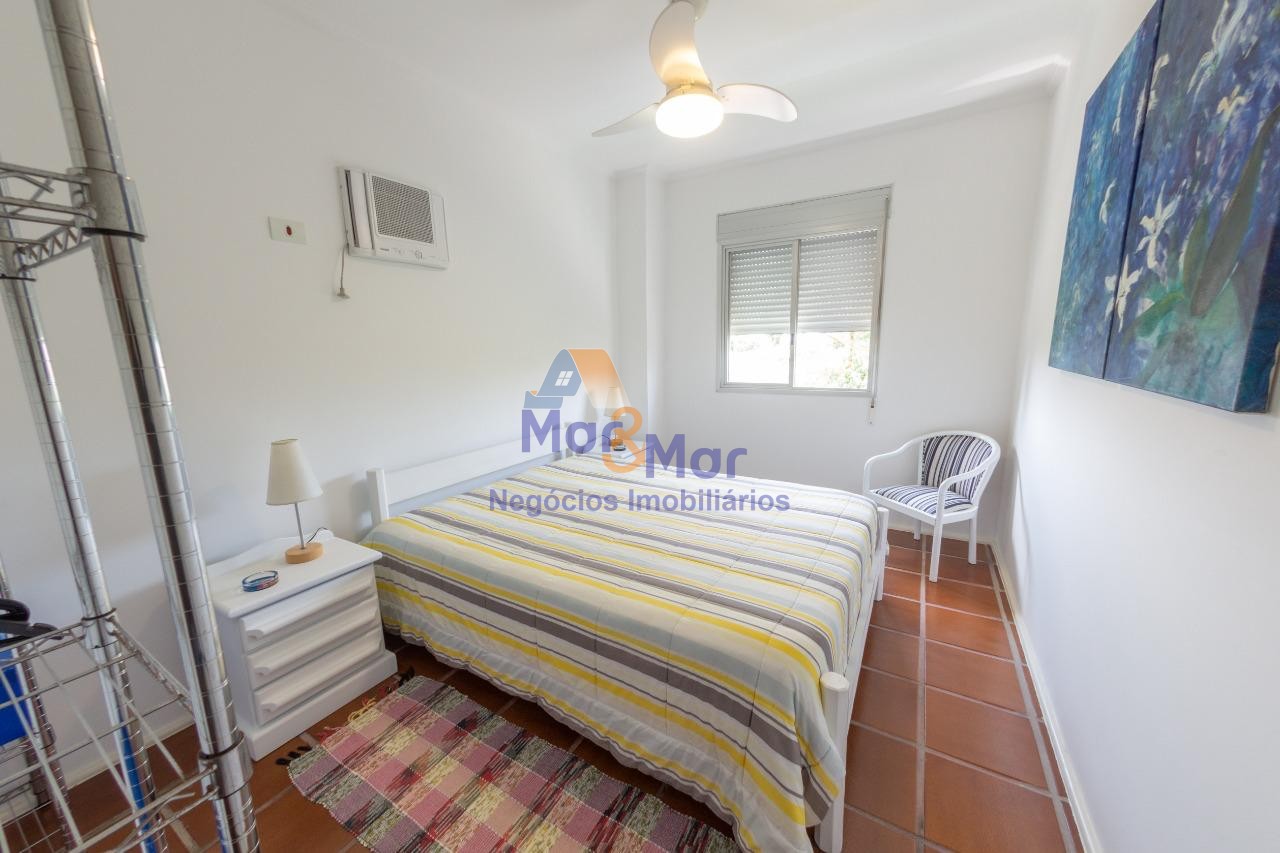 Apartamento na Praia da Enseada, Guarujá - SP