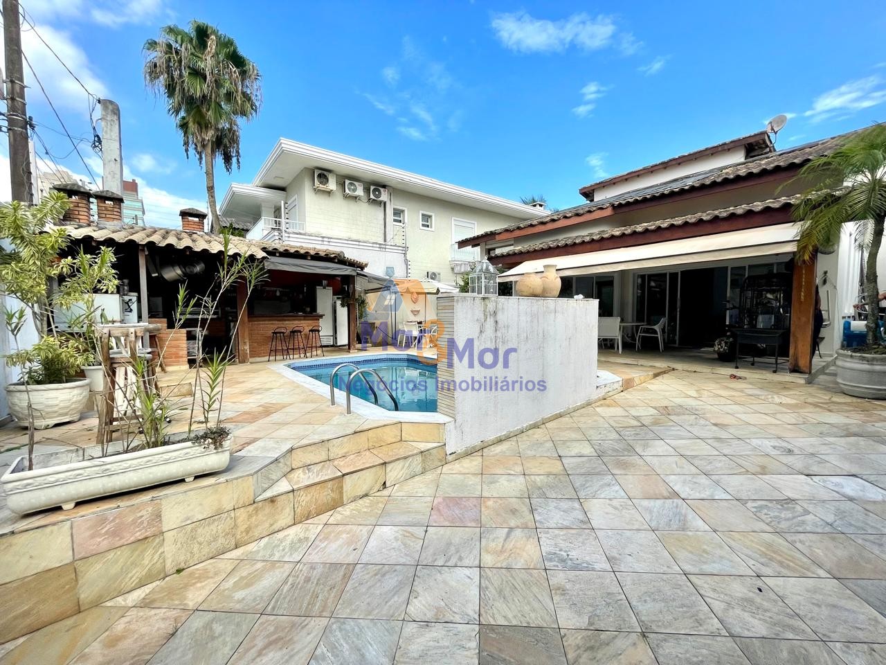 Casa em alvenaria GUARUJÁ - SP