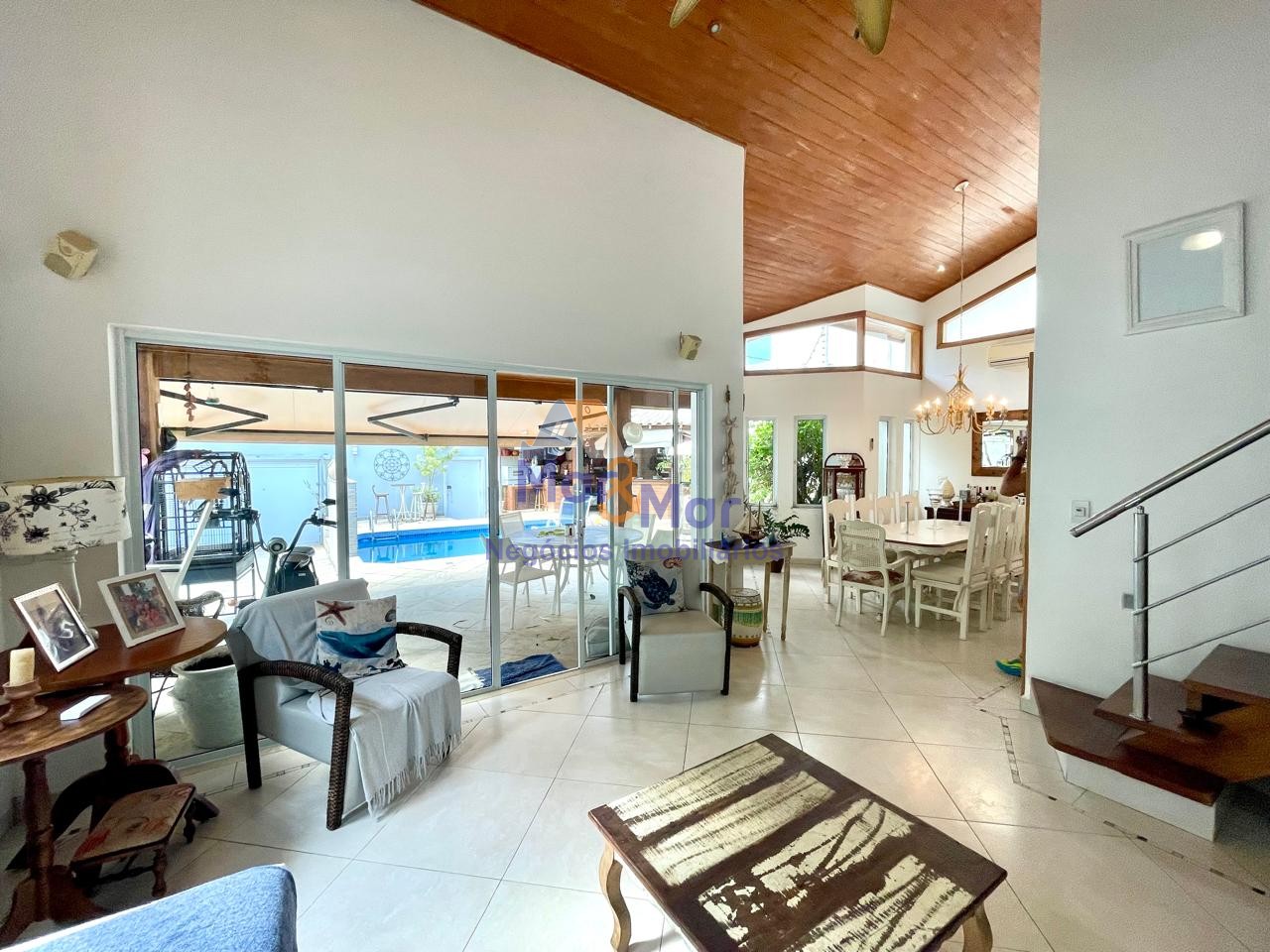 Casa em alvenaria GUARUJÁ - SP