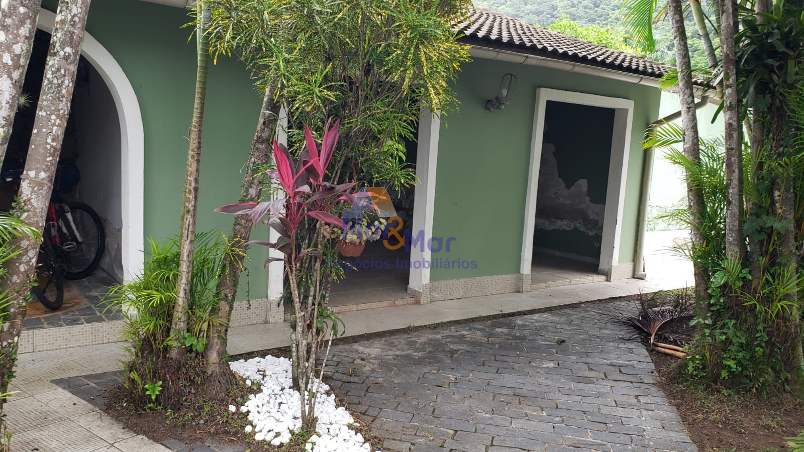 Casa em alvenaria GUARUJÁ - SP