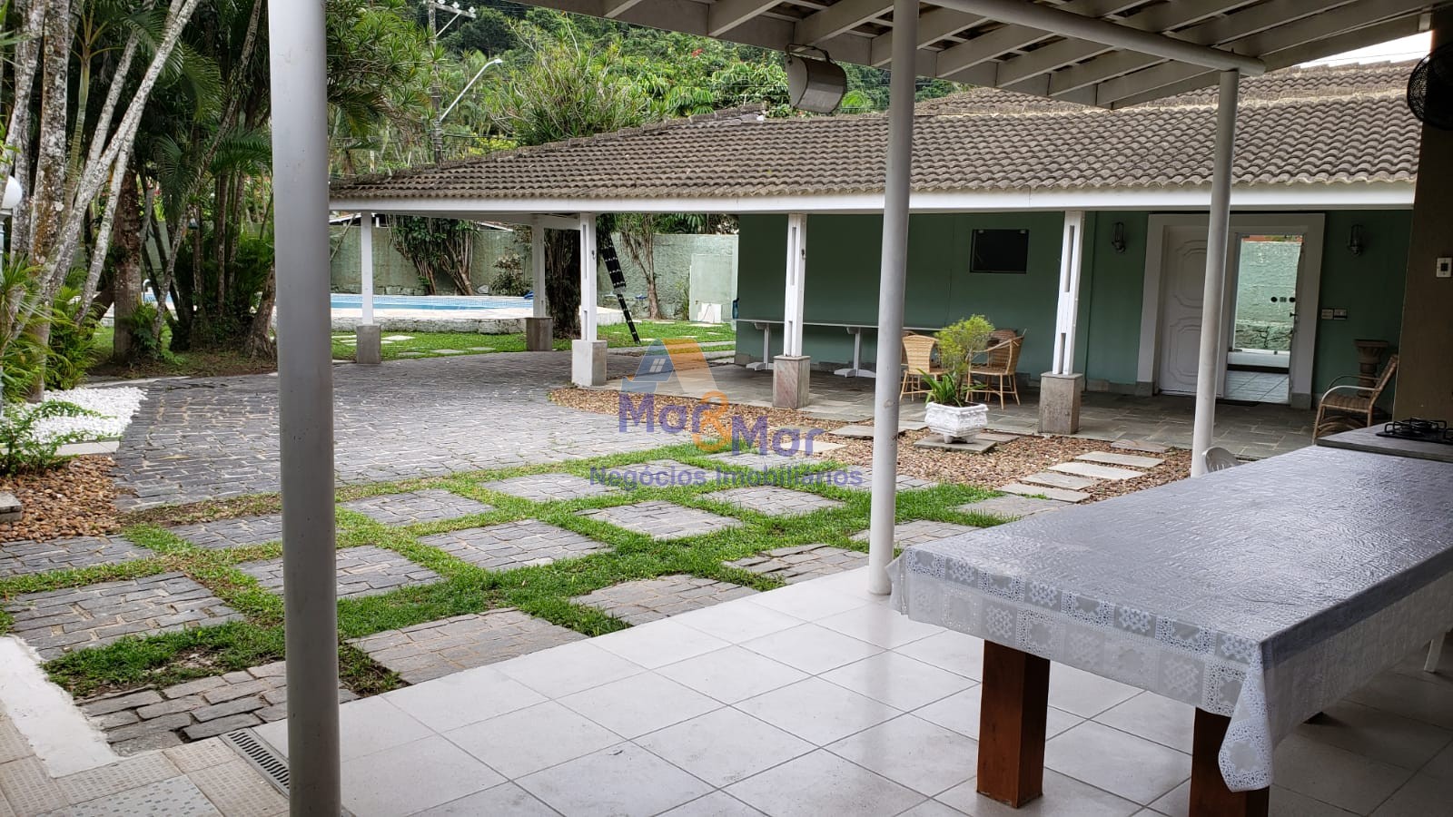 Casa em alvenaria GUARUJÁ - SP