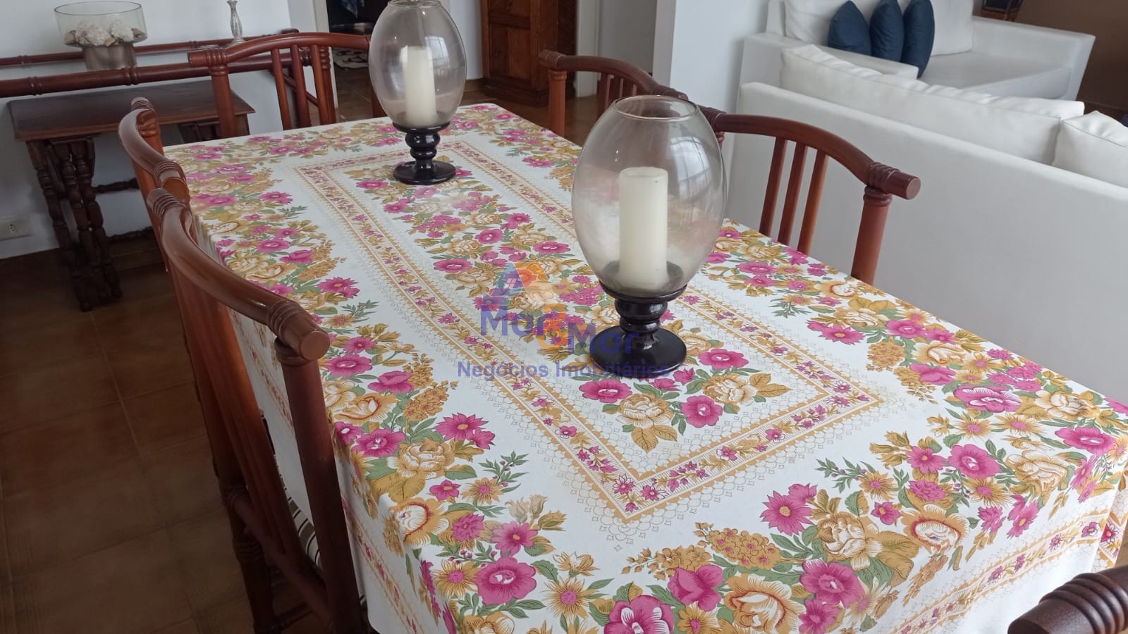 Apartamento à Venda e Locação em Pitangueiras !