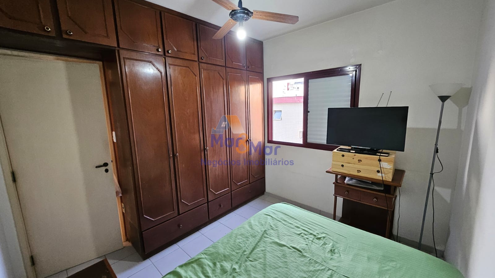 Apartamento na Praia das Astúrias, Guarujá - SP