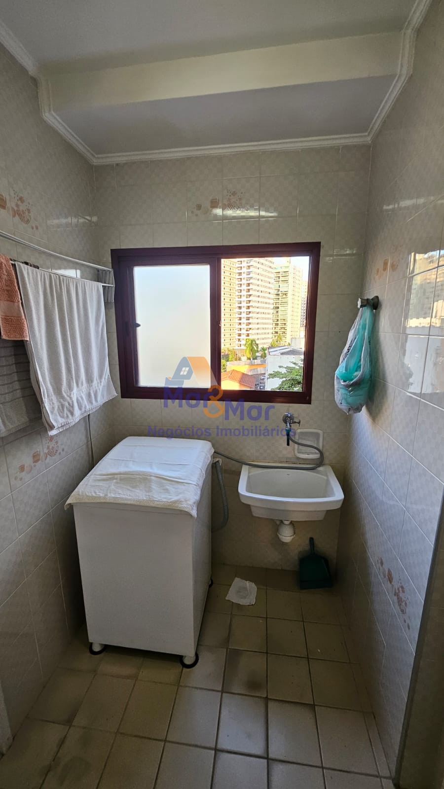 Apartamento na Praia das Astúrias, Guarujá - SP