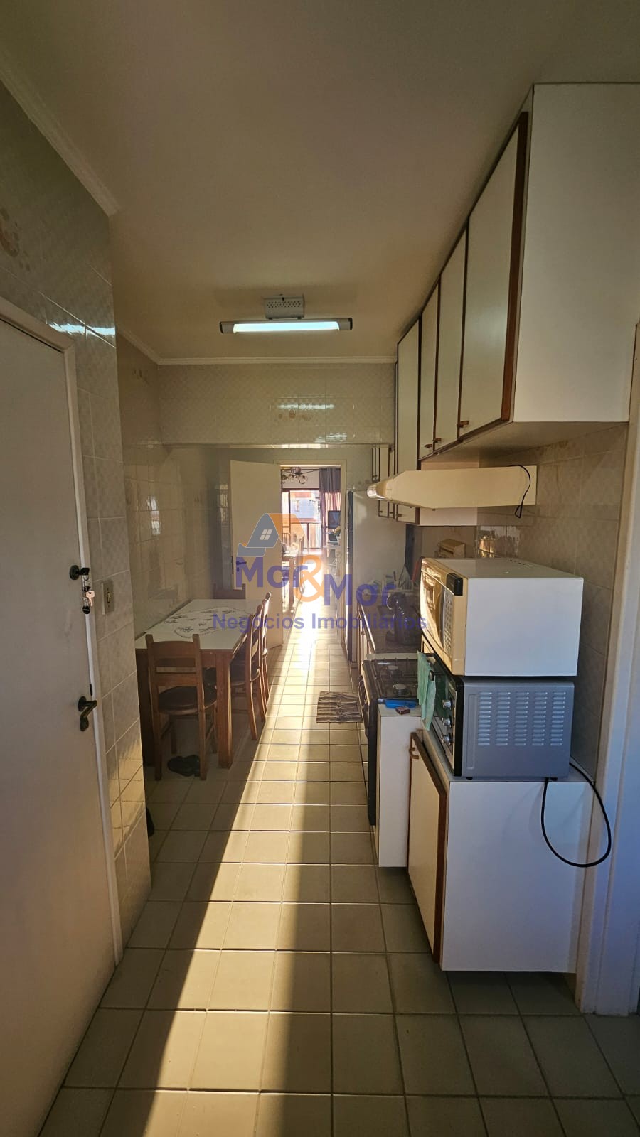 Apartamento na Praia das Astúrias, Guarujá - SP
