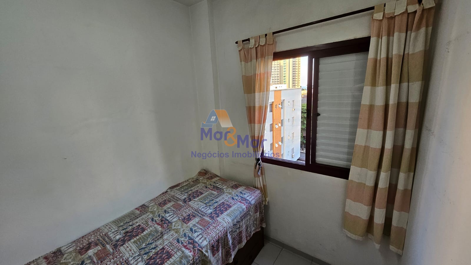 Apartamento na Praia das Astúrias, Guarujá - SP