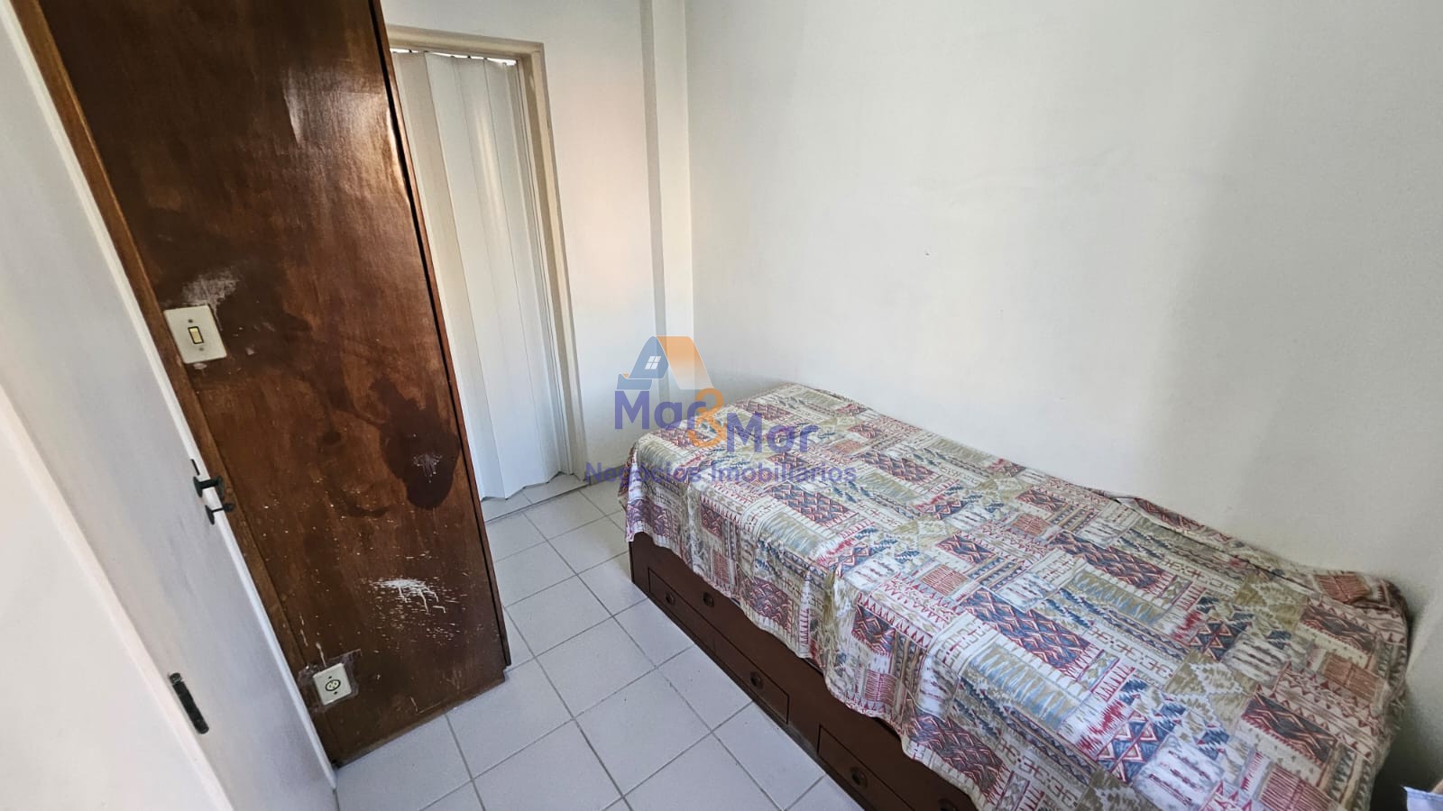 Apartamento na Praia das Astúrias, Guarujá - SP