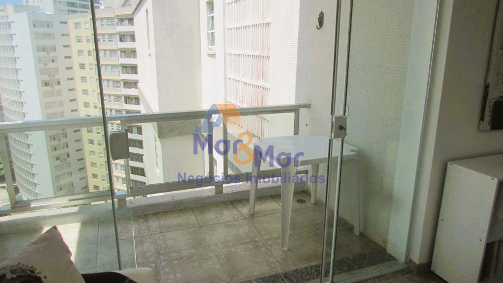 Apartamento na Praia das Pitangueiras, Guarujá - SP