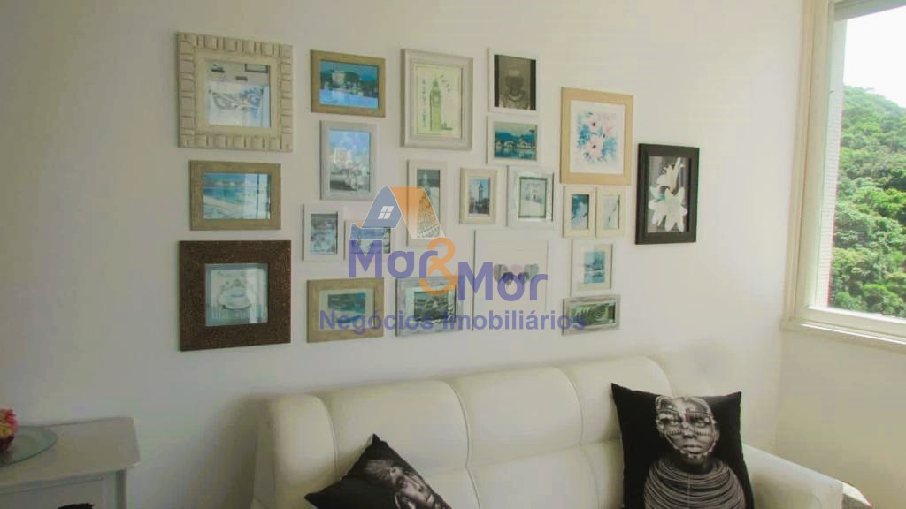 Apartamento na Praia das Pitangueiras, Guarujá - SP