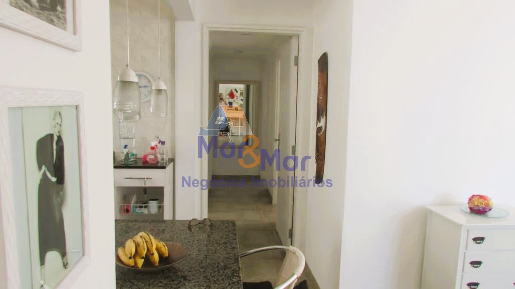 Apartamento na Praia das Pitangueiras, Guarujá - SP