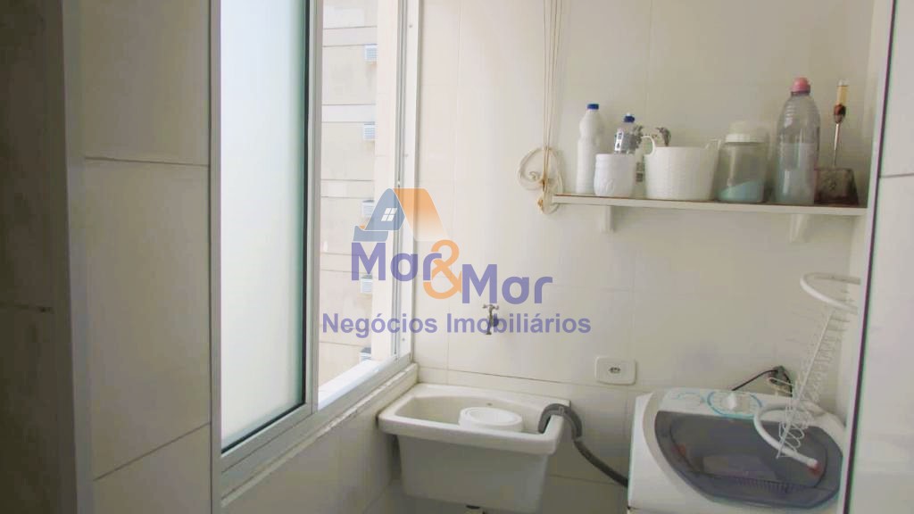 Apartamento na Praia das Pitangueiras, Guarujá - SP