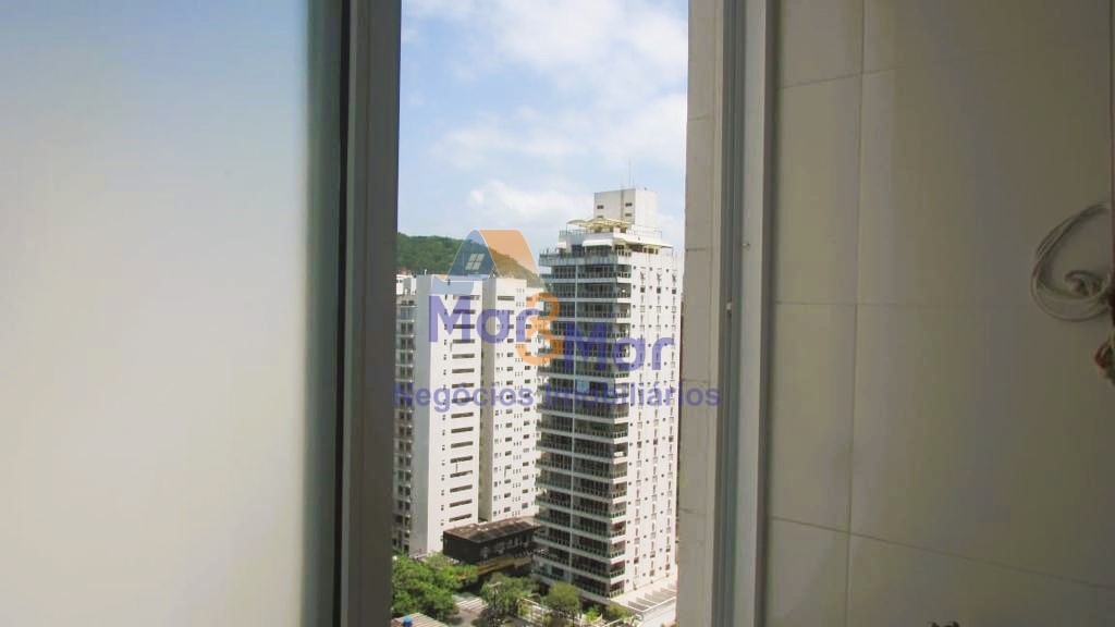 Apartamento na Praia das Pitangueiras, Guarujá - SP