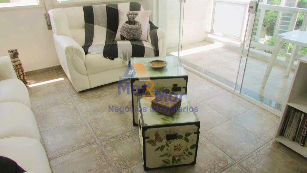 Apartamento na Praia das Pitangueiras, Guarujá - SP