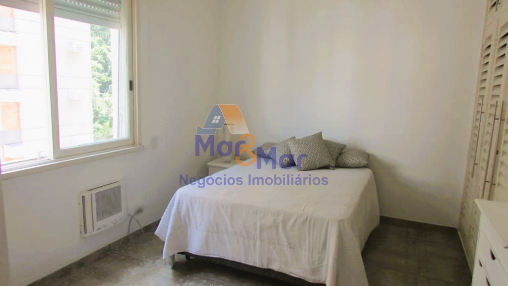 Apartamento na Praia das Pitangueiras, Guarujá - SP