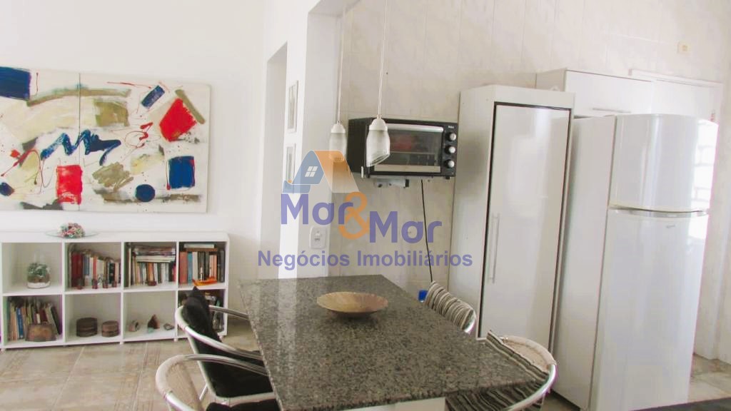 Apartamento na Praia das Pitangueiras, Guarujá - SP