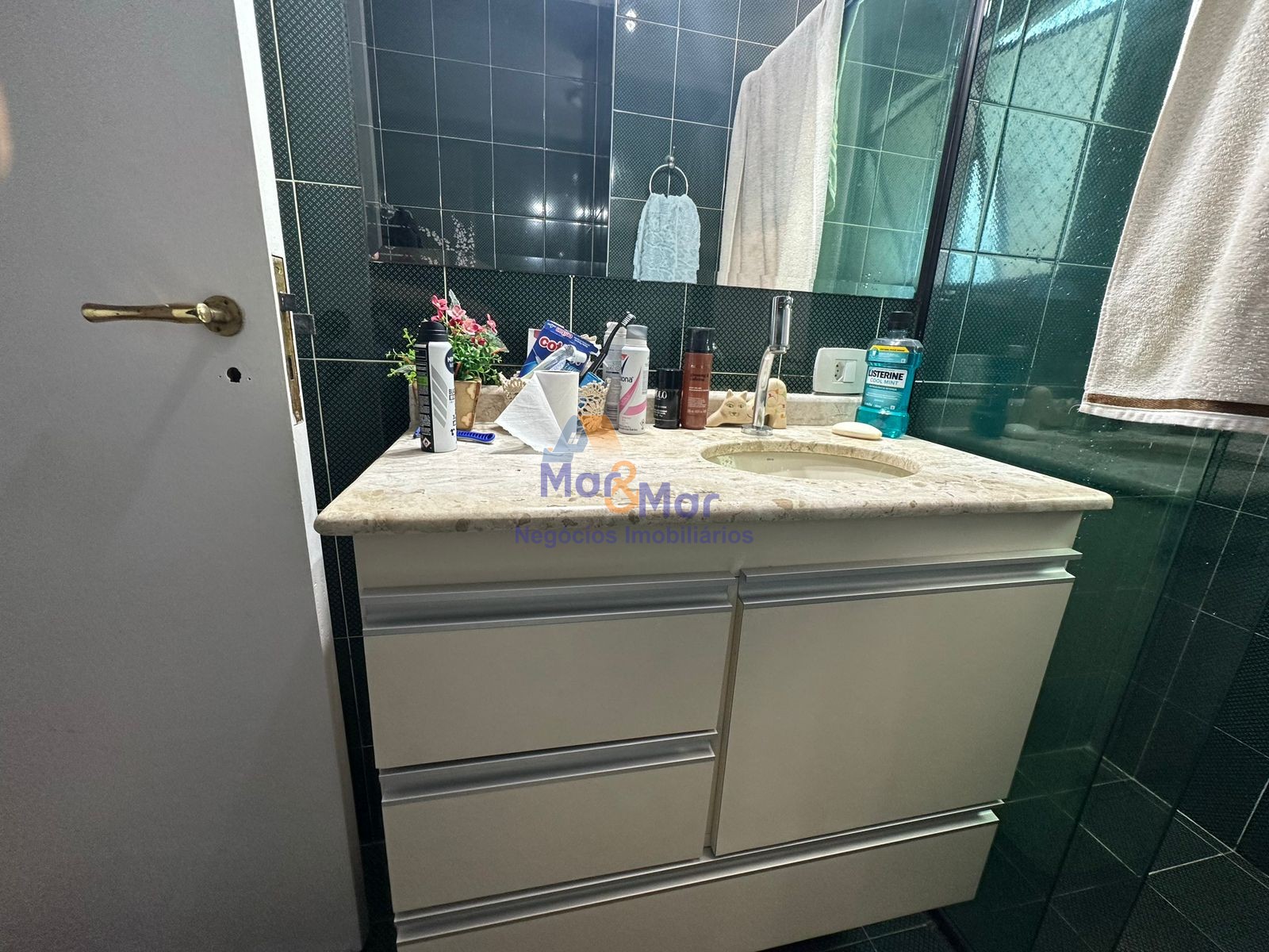 Apartamento na Praia das Astúrias, Guarujá - SP
