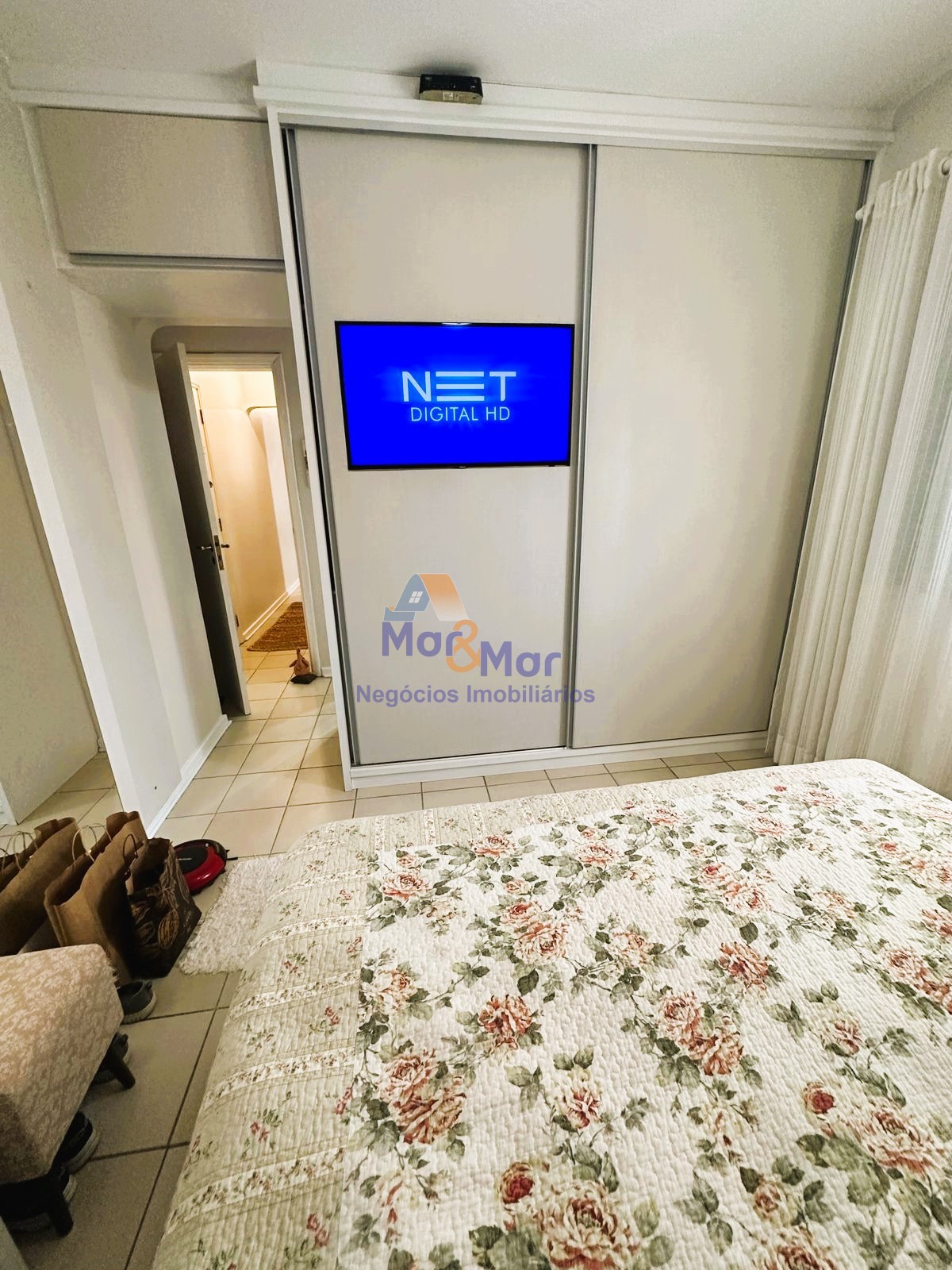 Apartamento na Praia das Astúrias, Guarujá - SP