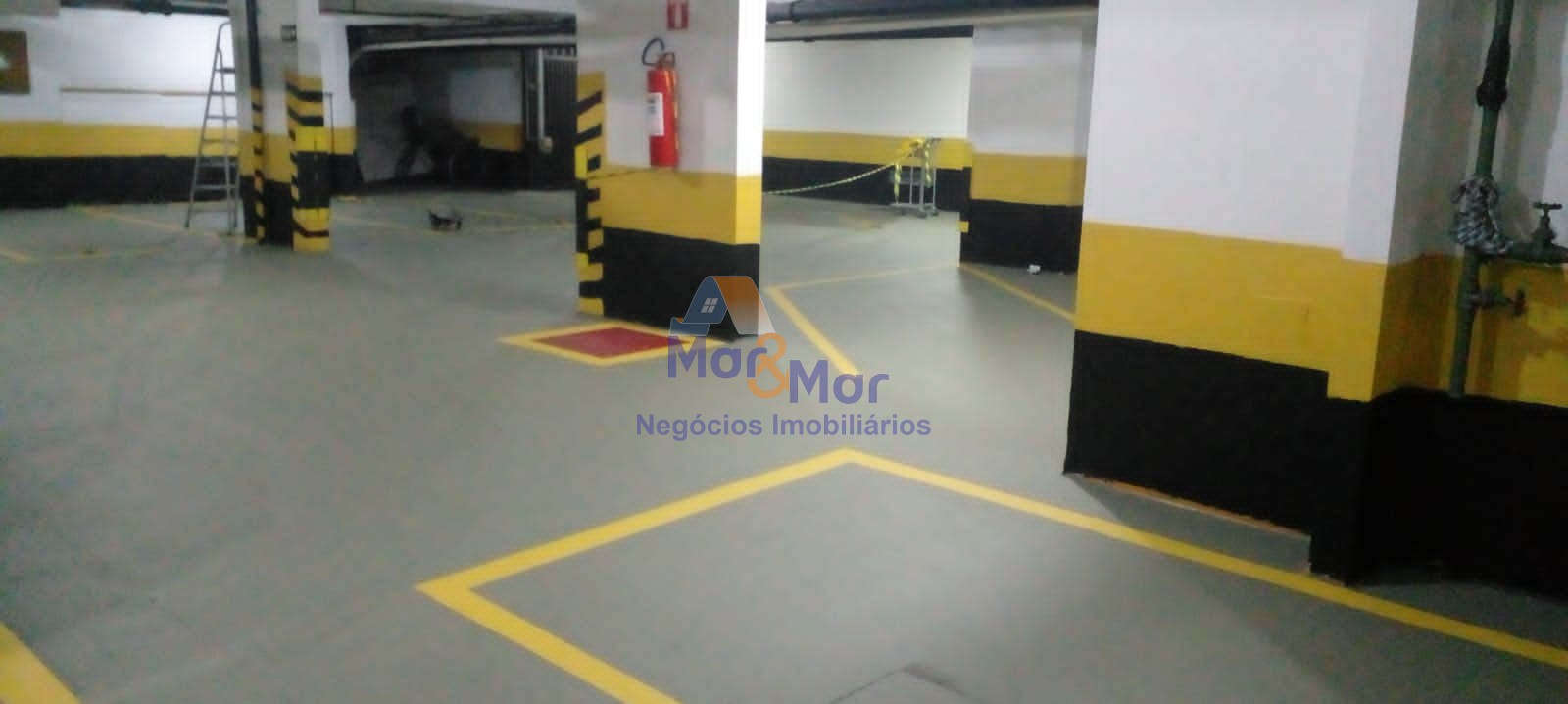 Apartamento na Praia das Astúrias, Guarujá - SP