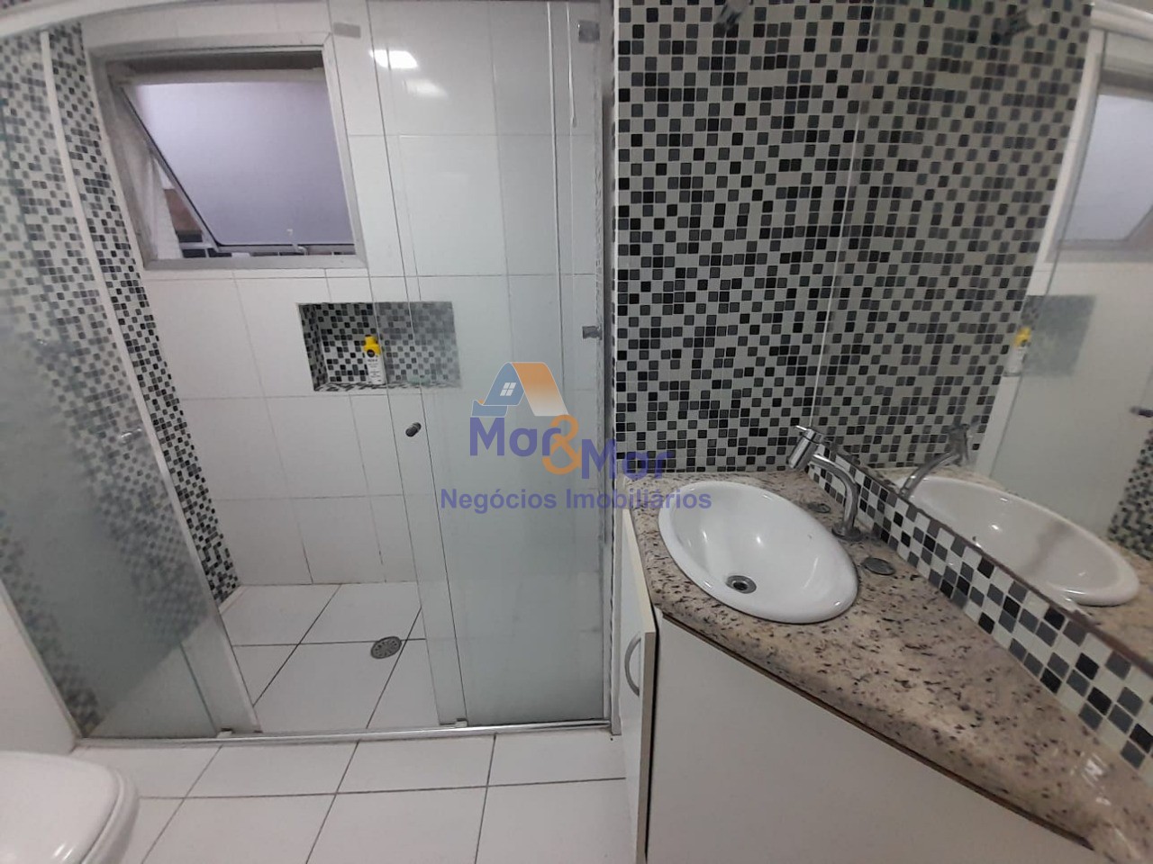 Apartamento na Praia da Enseada, Guarujá - SP