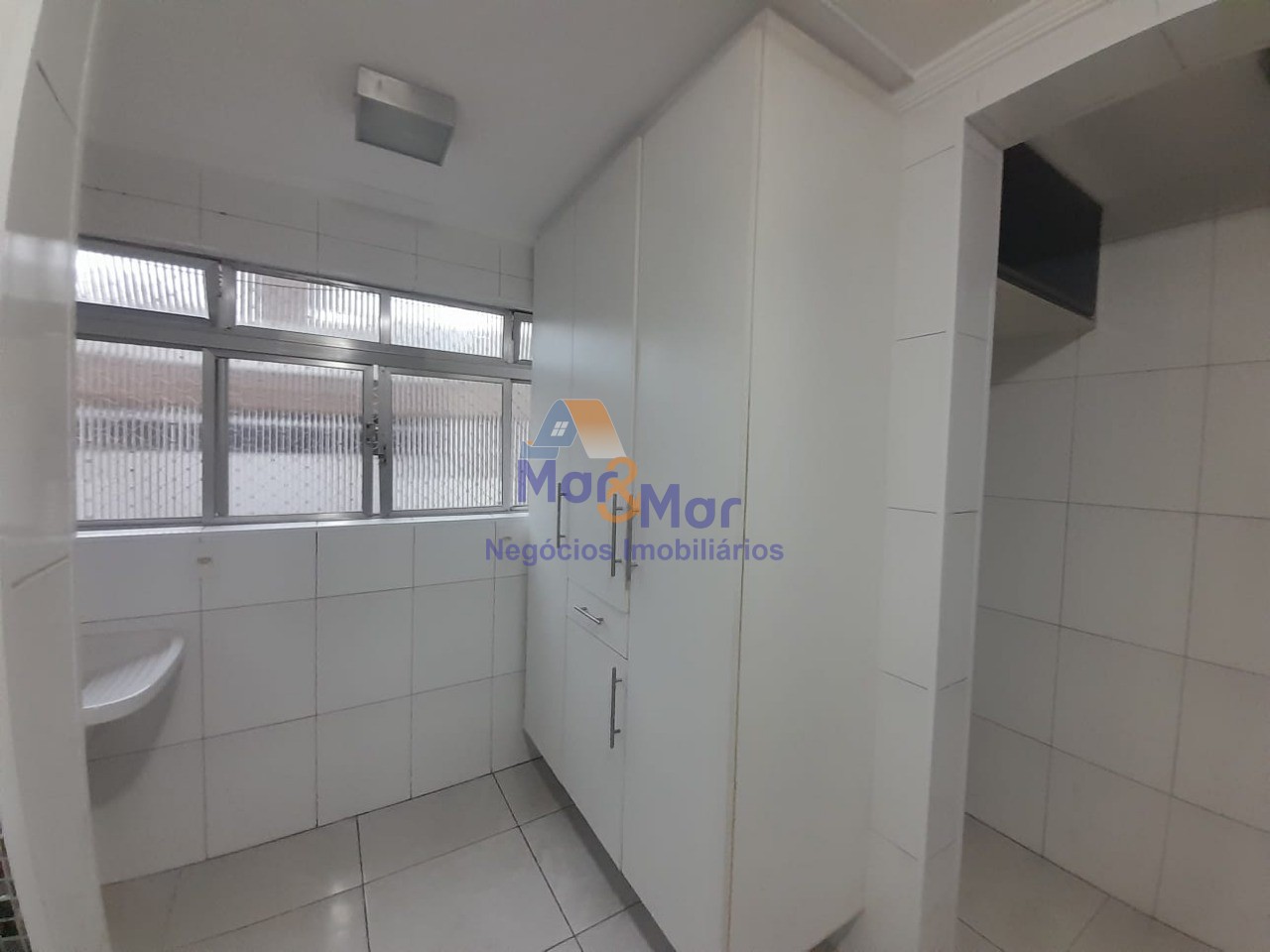 Apartamento na Praia da Enseada, Guarujá - SP