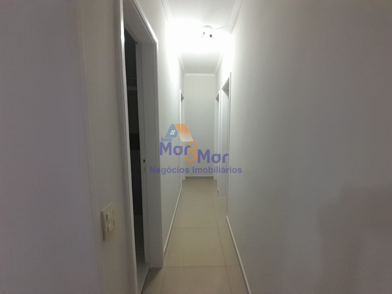 Apartamento na Praia da Enseada, Guarujá - SP