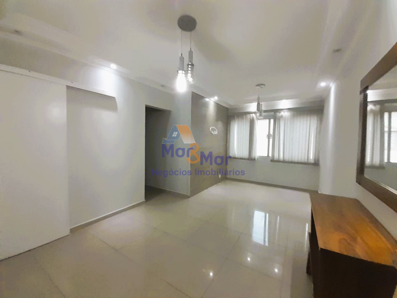 Apartamento na Praia da Enseada, Guarujá - SP