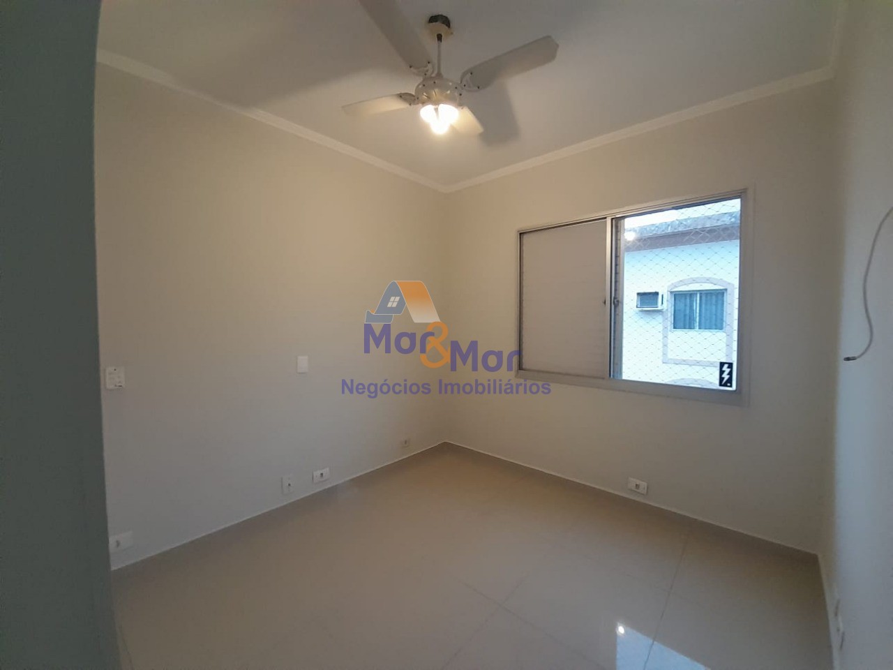 Apartamento na Praia da Enseada, Guarujá - SP