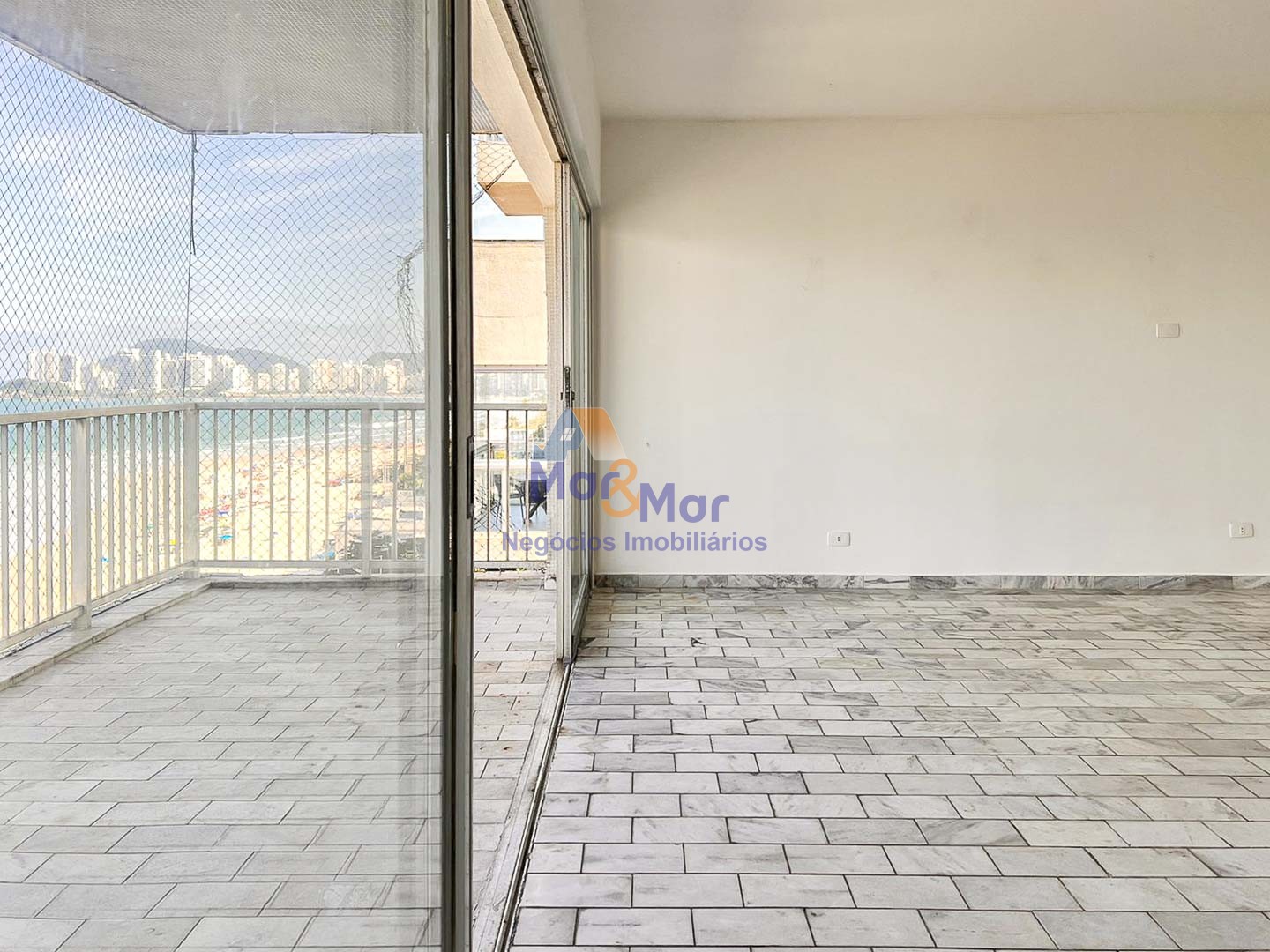 Apartamento GUARUJÁ - SP