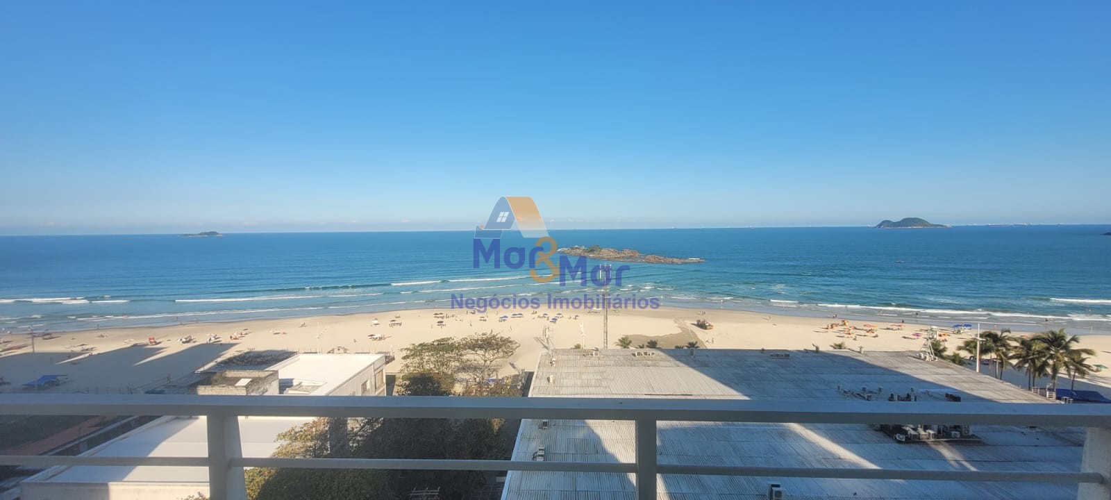 Apartamento Frente ao Mar nas Pitangueiras, Guarujá - SP