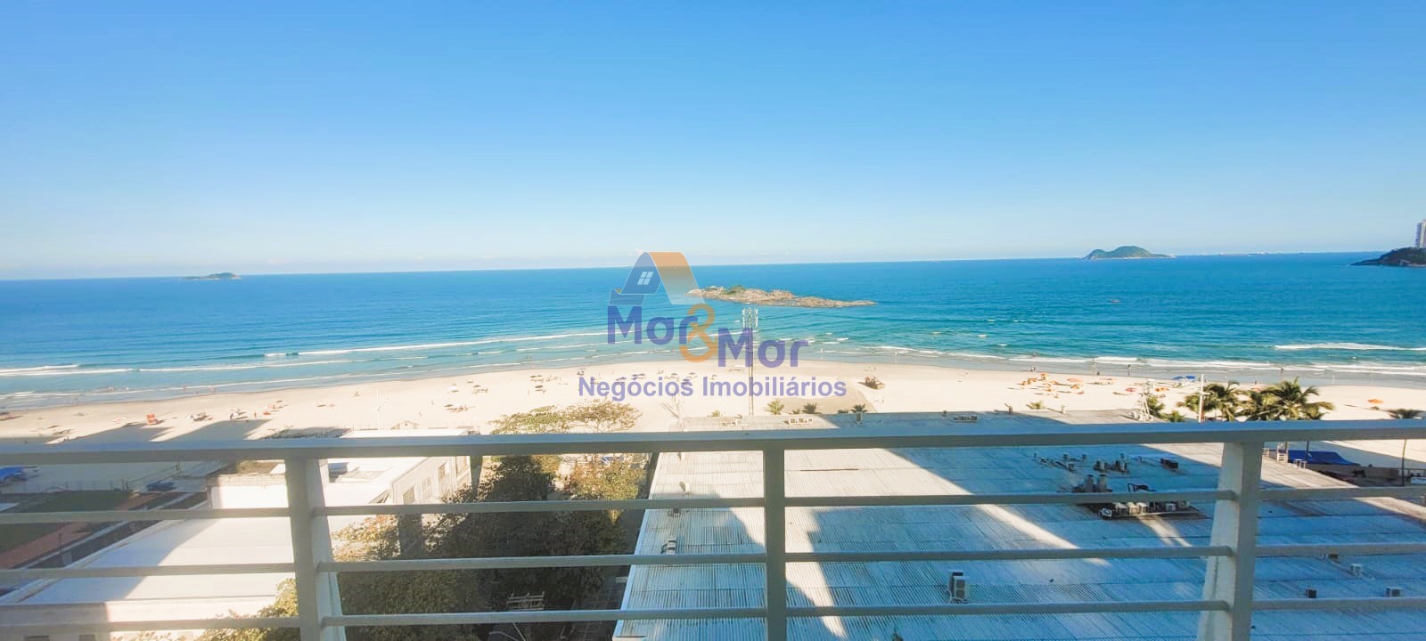 Apartamento Frente ao Mar nas Pitangueiras, Guarujá - SP