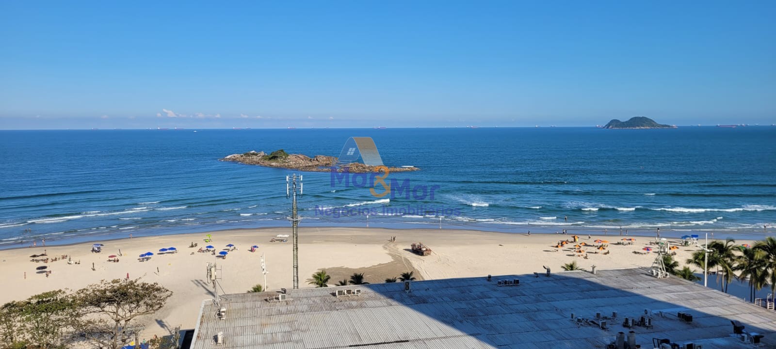Apartamento Frente ao Mar nas Pitangueiras, Guarujá - SP