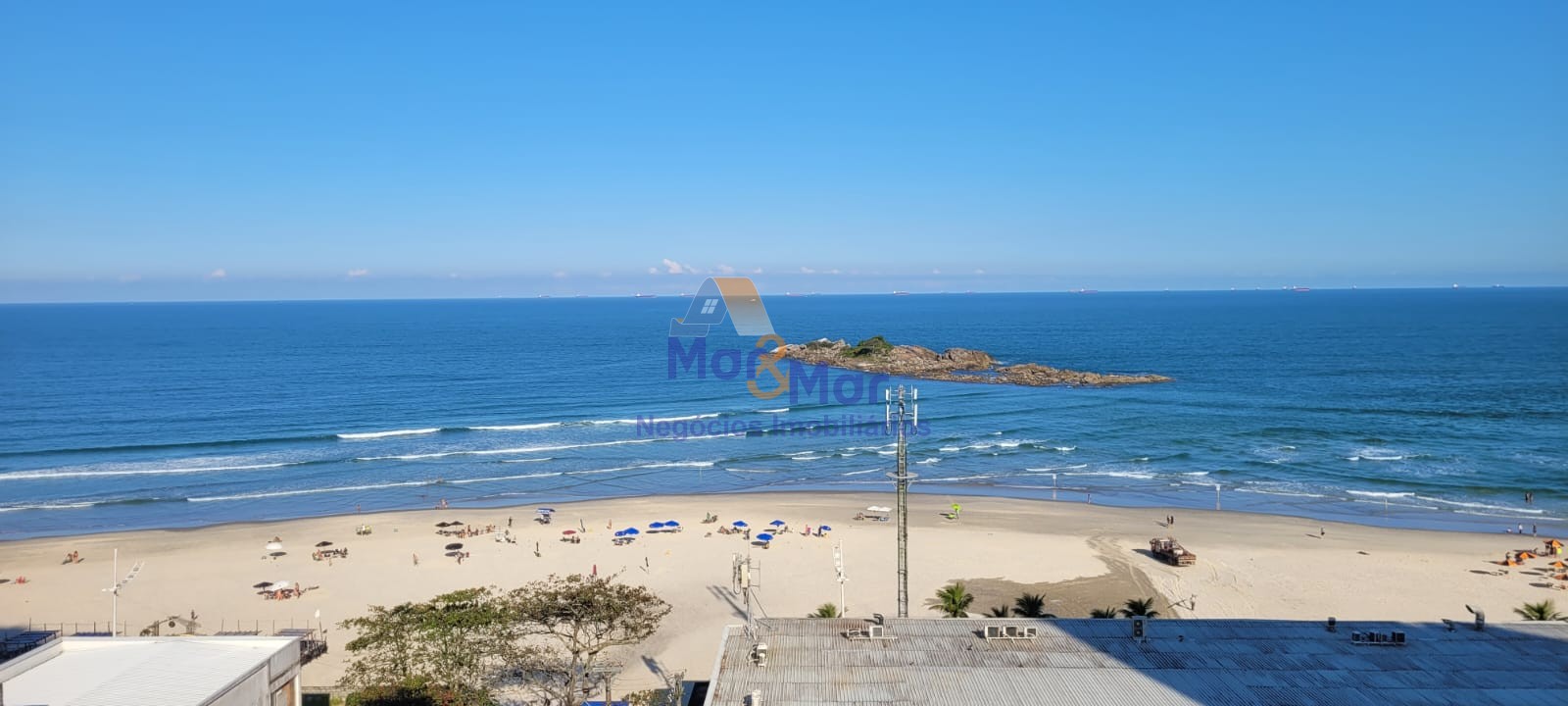 Apartamento Frente ao Mar nas Pitangueiras, Guarujá - SP