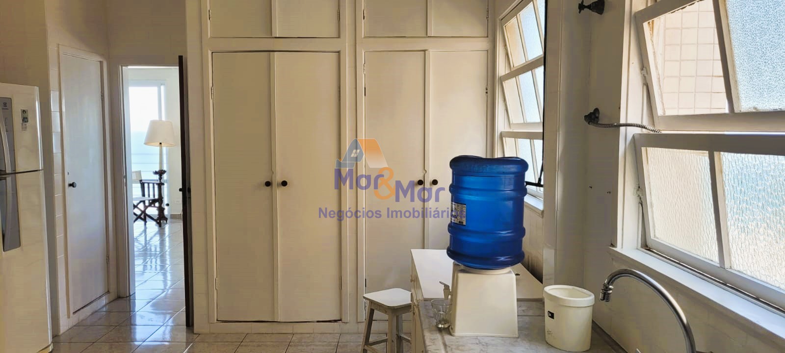 Apartamento Frente ao Mar nas Pitangueiras, Guarujá - SP