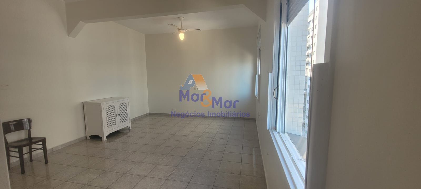 Apartamento Frente ao Mar nas Pitangueiras, Guarujá - SP