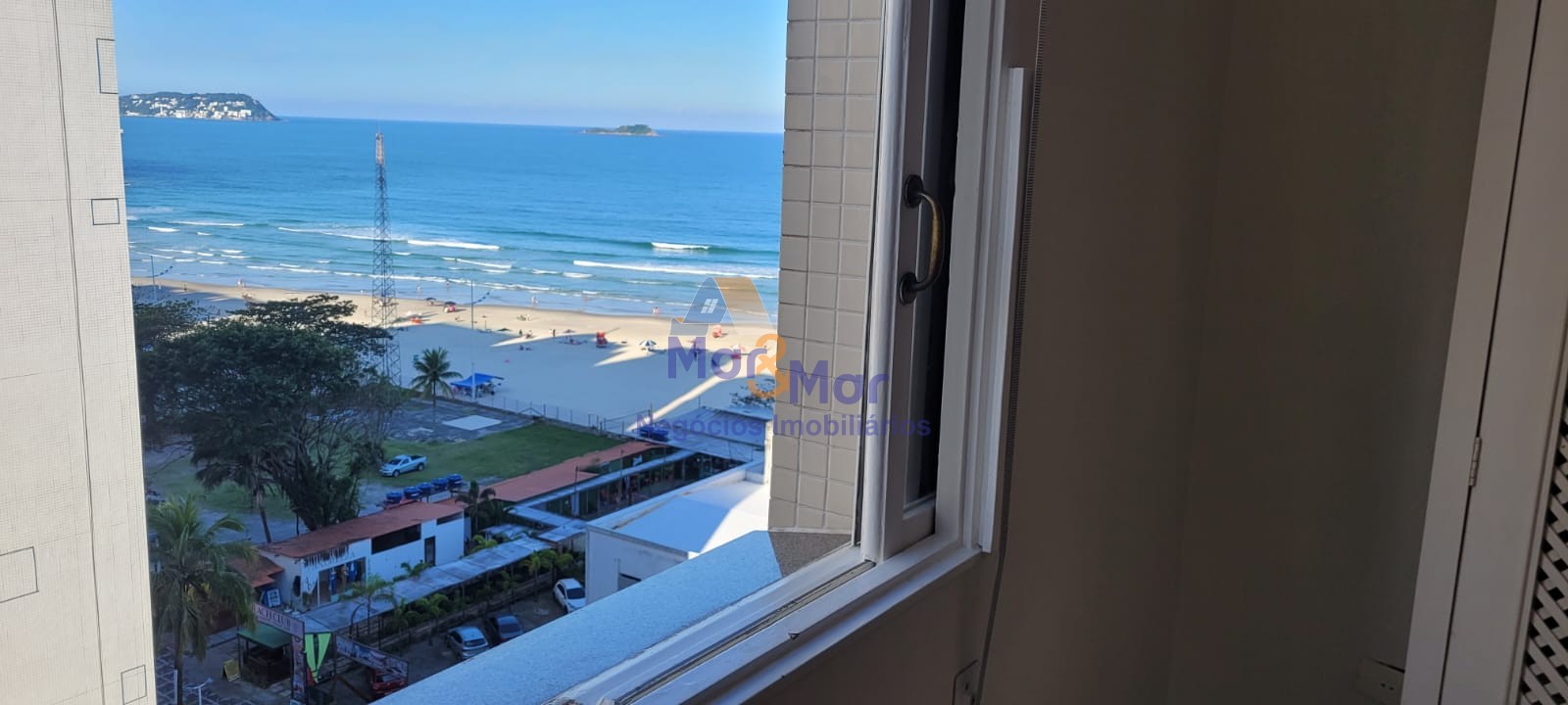 Apartamento Frente ao Mar nas Pitangueiras, Guarujá - SP