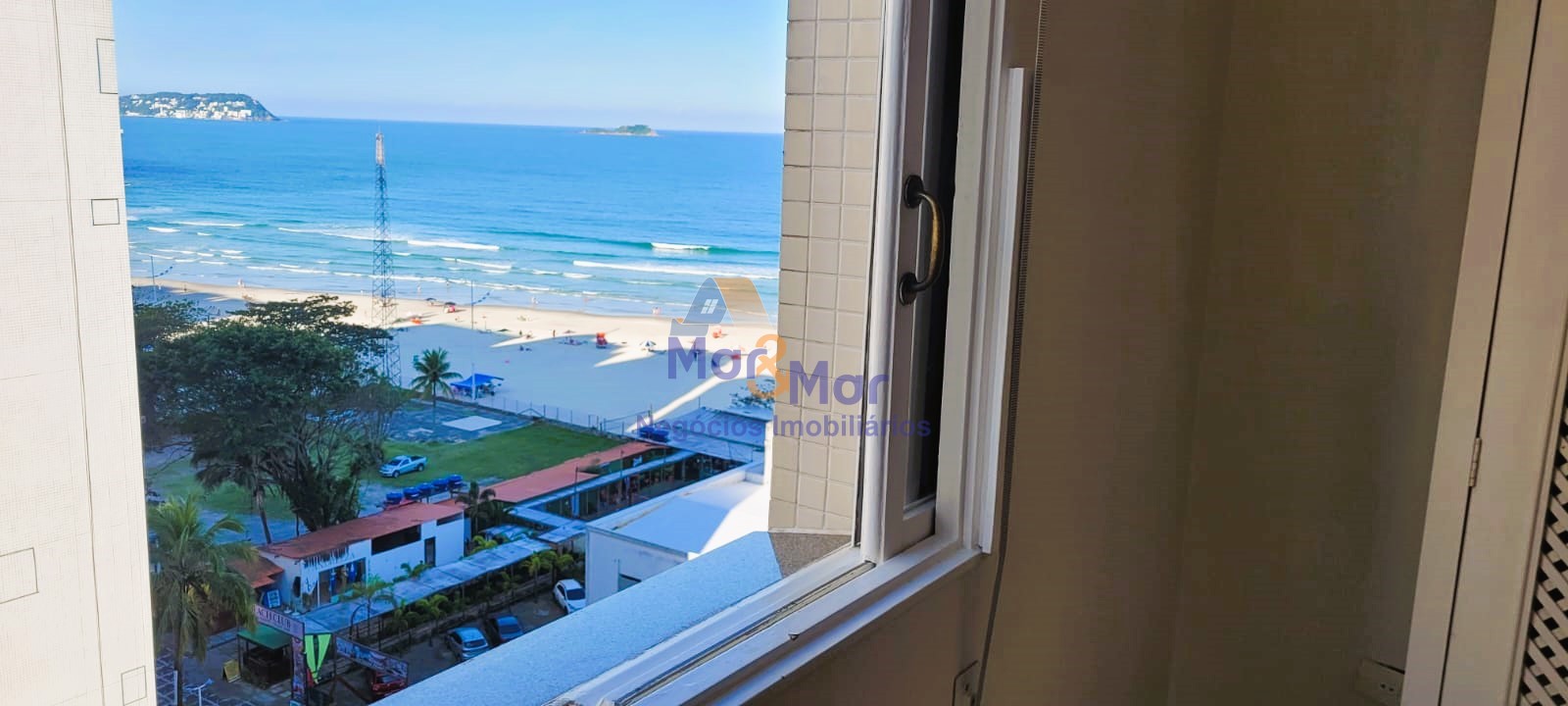 Apartamento Frente ao Mar nas Pitangueiras, Guarujá - SP
