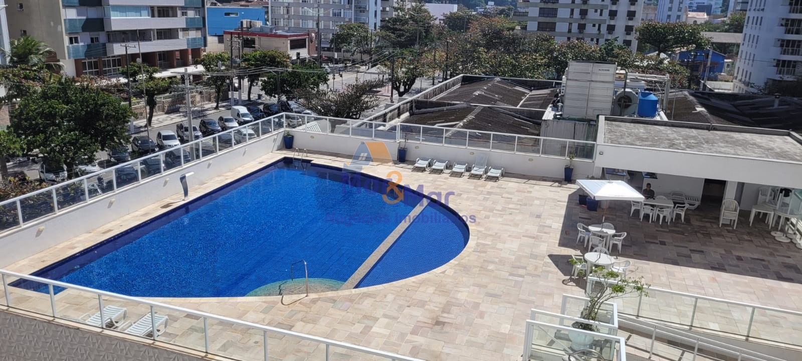 Apartamento Frente ao Mar nas Pitangueiras, Guarujá - SP
