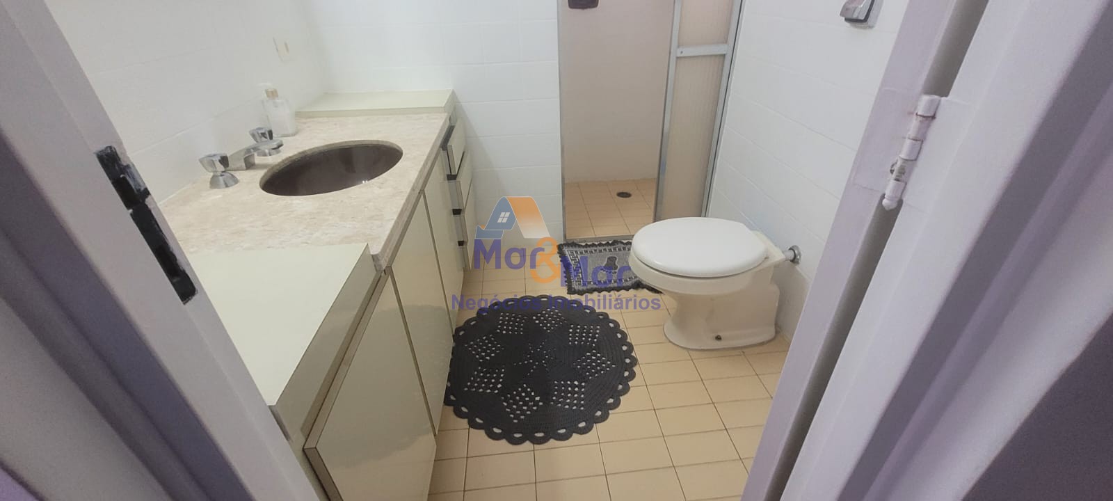 Apartamento Frente ao Mar nas Pitangueiras, Guarujá - SP