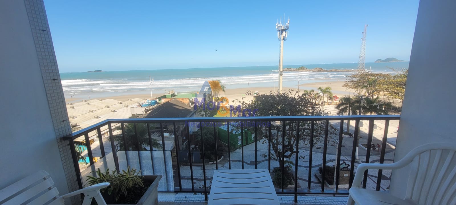Apartamento Frente ao Mar nas Pitangueiras, Guarujá - SP