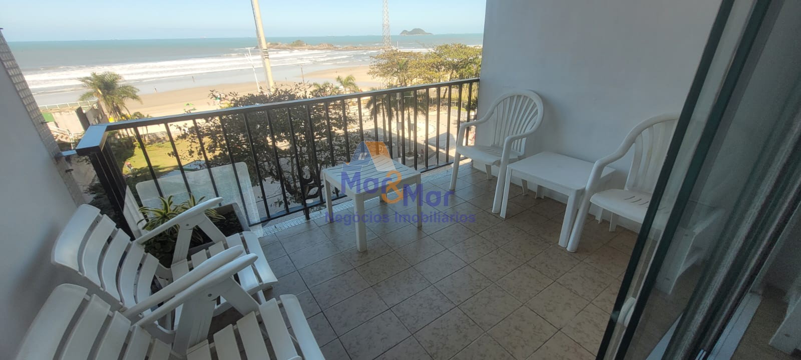 Apartamento Frente ao Mar nas Pitangueiras, Guarujá - SP