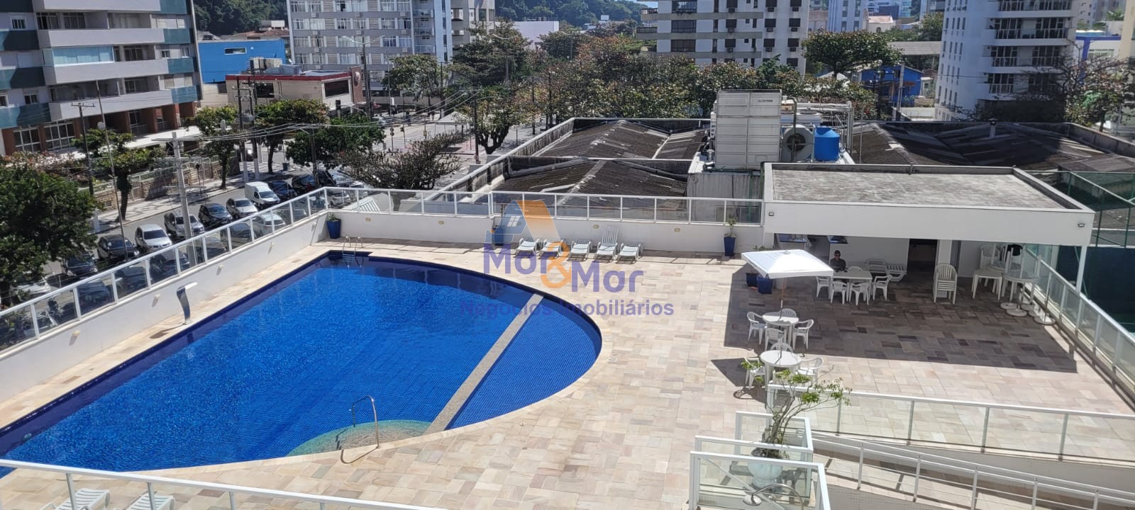 Apartamento Frente ao Mar nas Pitangueiras, Guarujá - SP