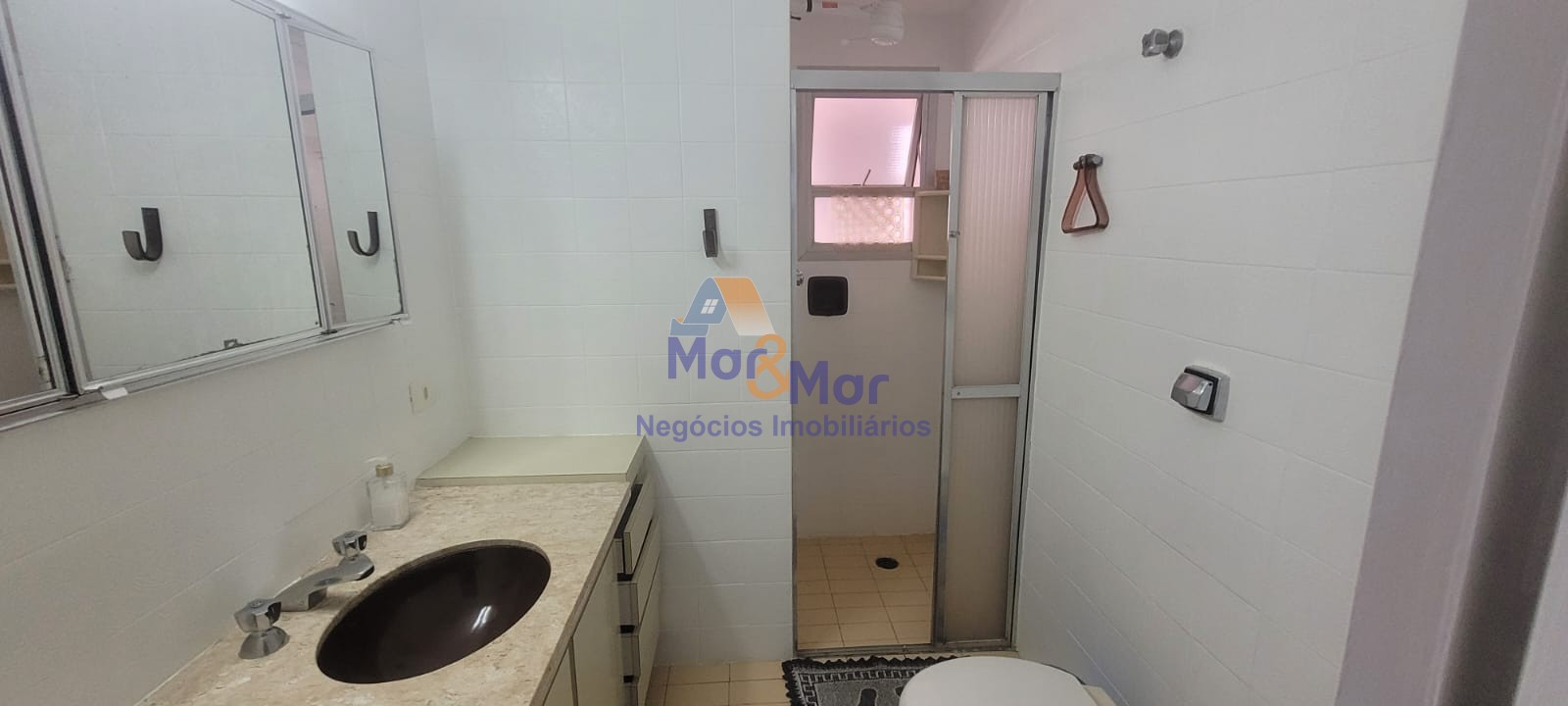 Apartamento Frente ao Mar nas Pitangueiras, Guarujá - SP