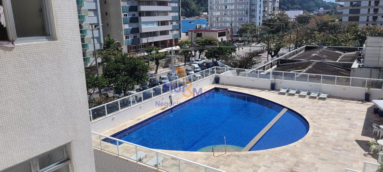 Apartamento Frente ao Mar nas Pitangueiras, Guarujá - SP