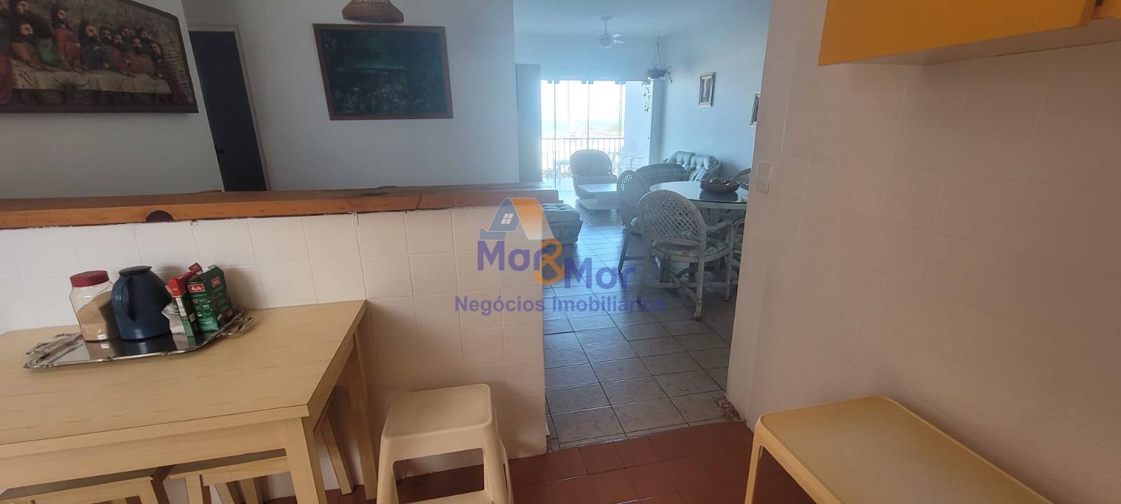 Apartamento Frente ao Mar nas Pitangueiras, Guarujá - SP