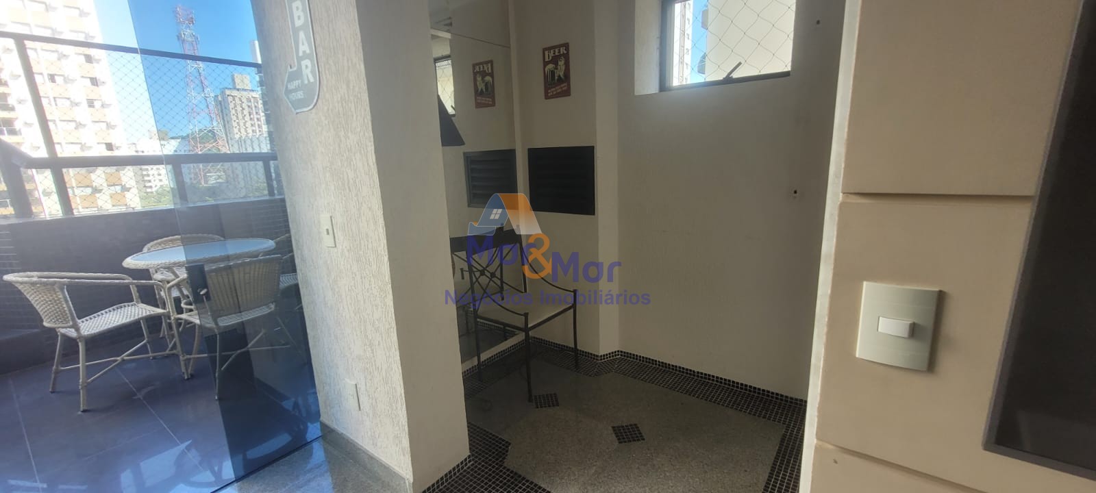 Duplex à Venda na Praia das Pitangueiras - Guarujá