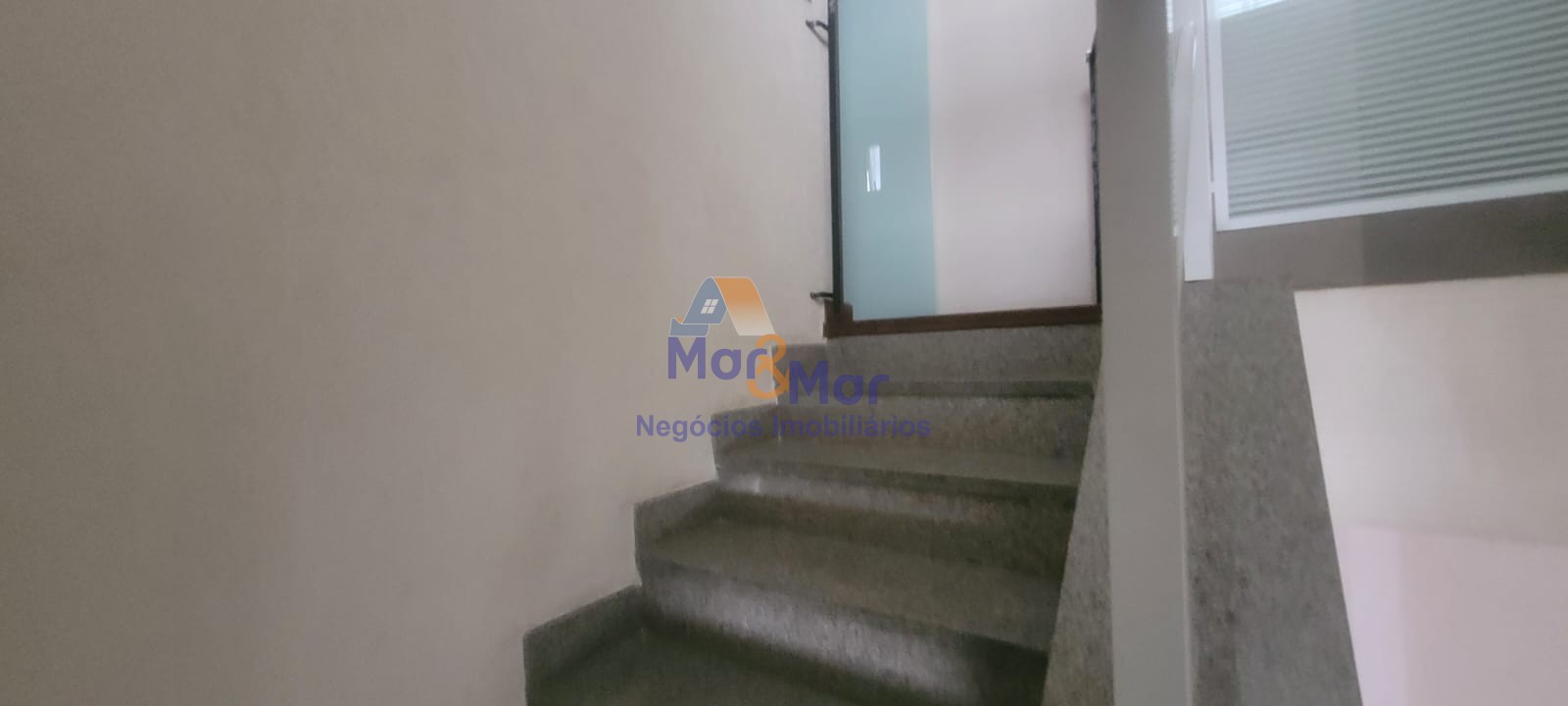 Duplex à Venda na Praia das Pitangueiras - Guarujá